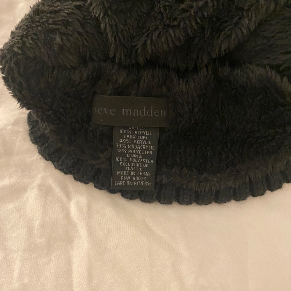 Steve Madden faux fur Pom hat - Picture 2 of 2
